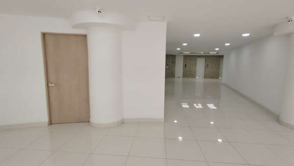 Venta de Consultorio en Hospital Moscati, Juriquilla, Querétaro - Image 2