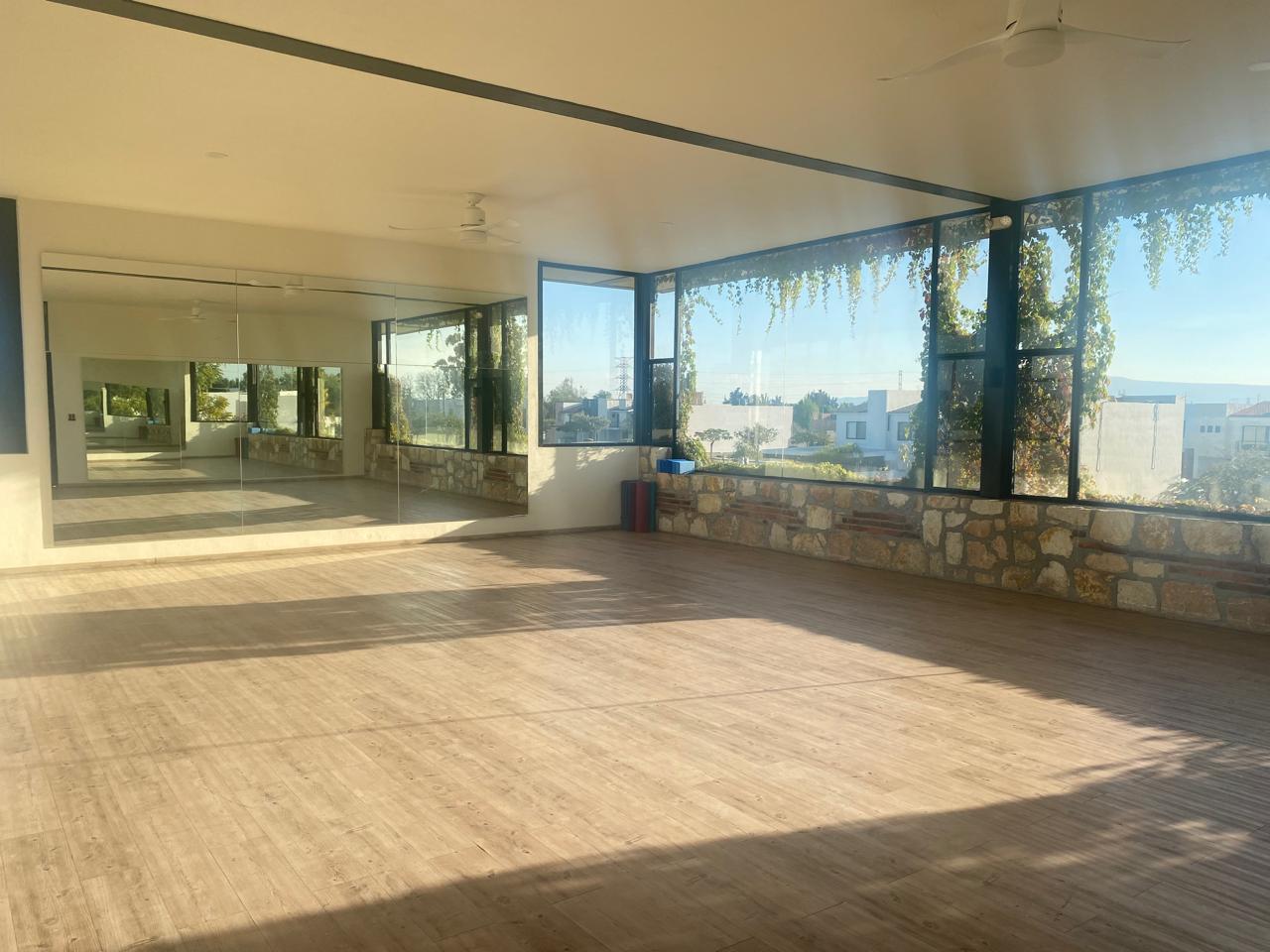 VENTA TERRENO EN CASTELLA - Image 9