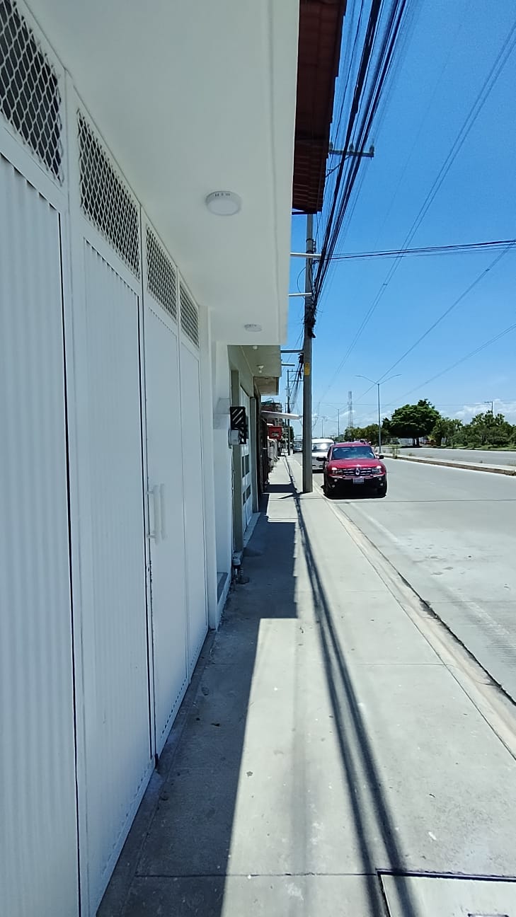Casa en Venta | Av. Las Torres, Celaya, Gto. - Image 2